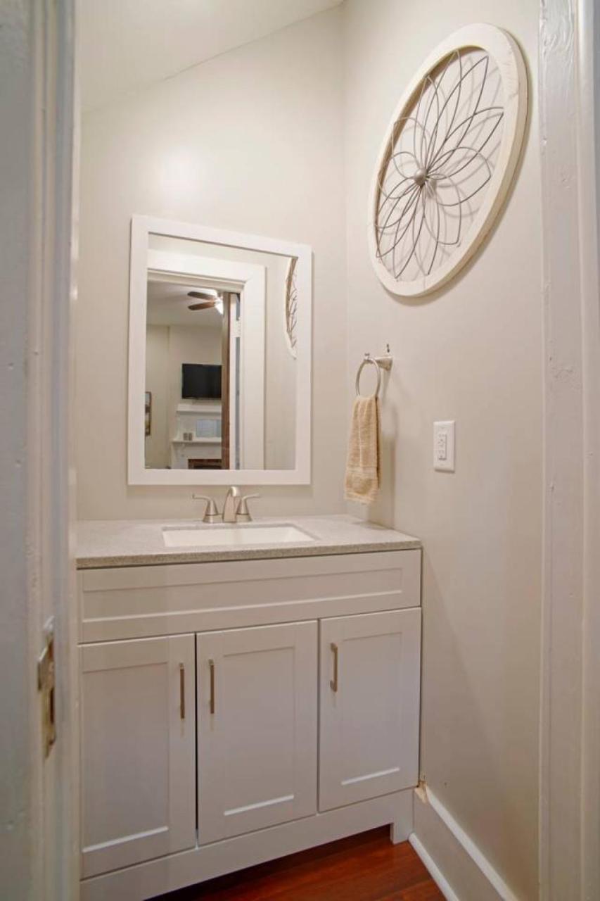 414 Waldburg A - Newly Renovated Apt With Outdoor Space! Apartment Savannah Exterior photo